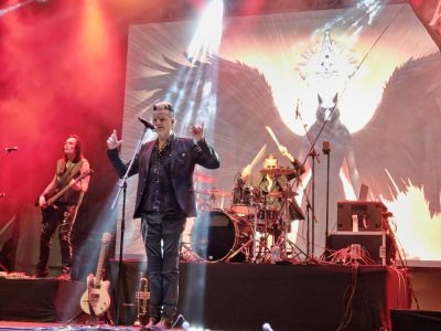Festival performance by Lacrimosa on 3 May in 
São Paulo --
Photo by Eduardo Ganança
